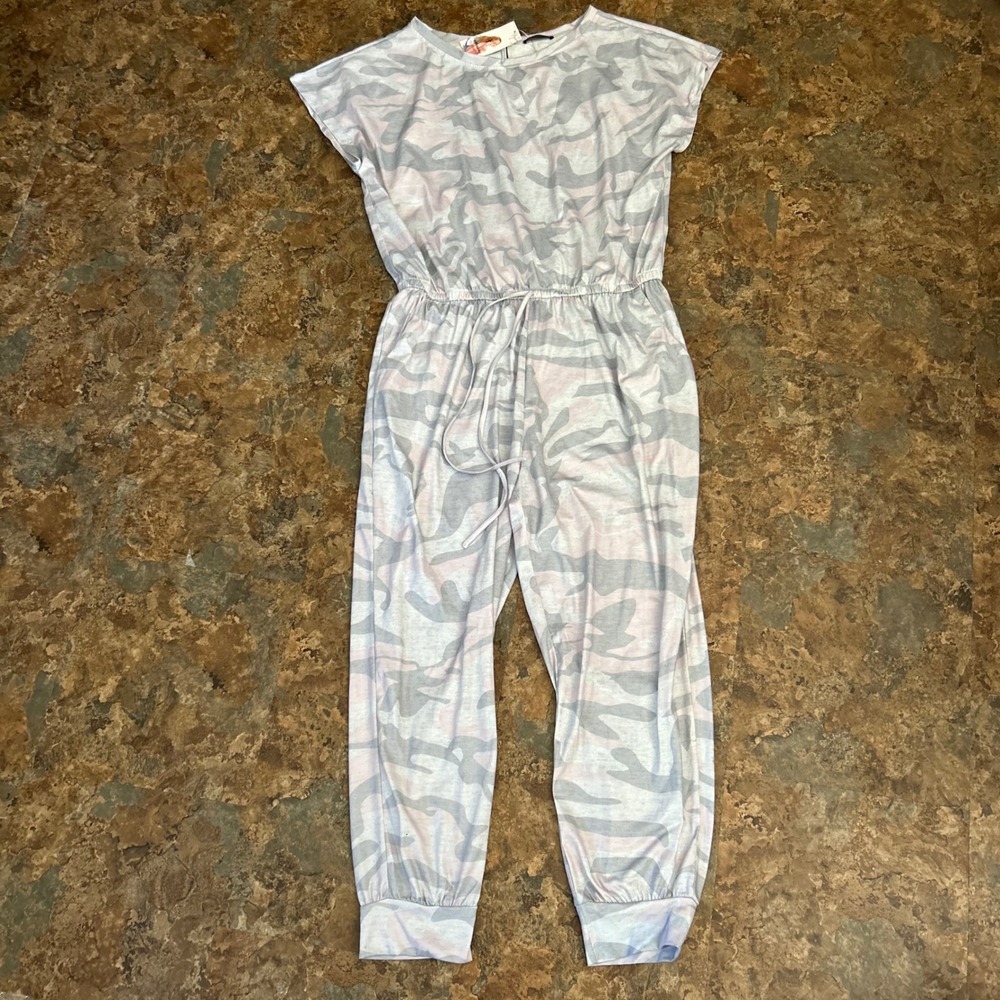 Pretty Garden Short Sleeve Jumpsuit Womens Size 2XL Camo Camouflage Outfit